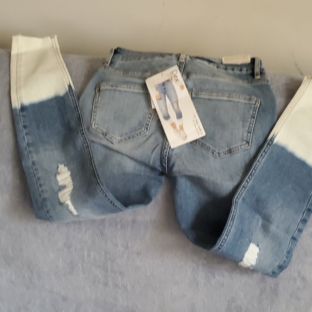 Jeans - Picture 2 of 4